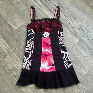 KOLLONTAÏ | Floral  camisole tunic with lace